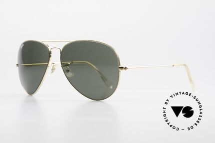 Ray Ban Large Metal II 80's Pilot Sunglasses Aviator, made in the 70's and 80's by Bausch&Lomb, U.S.A., Made for Men