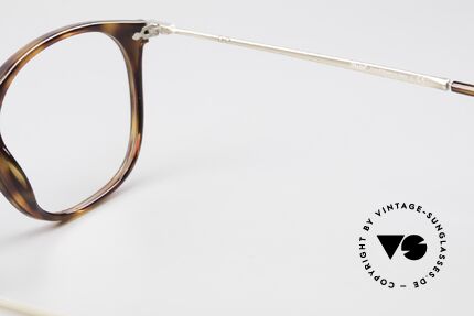 Persol 3124 Classic Timeless Unisex Frame, unisex model = suitable for ladies & gentlemen, Made for Men and Women
