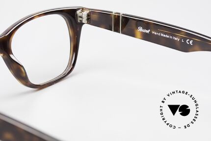 Persol 3039 Timeless Designer Eyeglasses, DEMO lenses can be replaced optionally, size 50/19, 140, Made for Men and Women