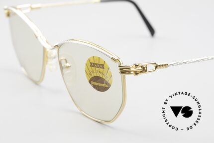 Fred Cythere With Zeiss Umbramatic Lenses, changeable Umbramatic lenses darken automatically, Made for Women