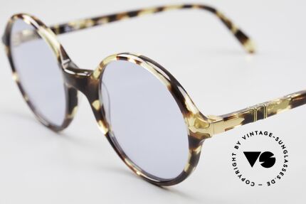 Persol 304 Ratti Round Frame Neophan Lenses, great contrast between frame and lenses, Made for Men and Women Persol 304 Ratti Round Frame Neophan Lenses, great contrast between frame and lenses, Made for Men and Women