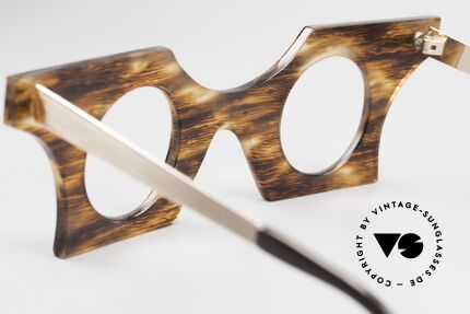 Prototype Design Study 70's Eyewear Design Study, nevertheless a real highlight for all lovers of design, Made for Women