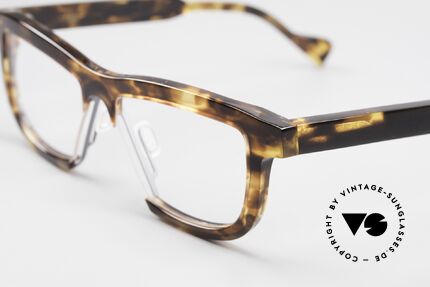 Designer tortoise eyeglasses top