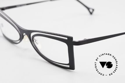 Theo Belgium Eye-Witness KC Ladies Glasses Pure Titanium, unworn (like all our lovely eyewear by THEO Belgium), Made for Women