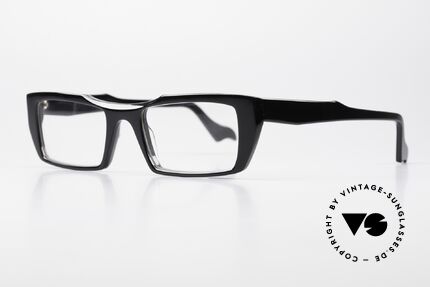 Theo Belgium Galbier Acetate Frame Ladies & Gents, nevertheless timeless, thanks for the black coloring, Made for Men and Women