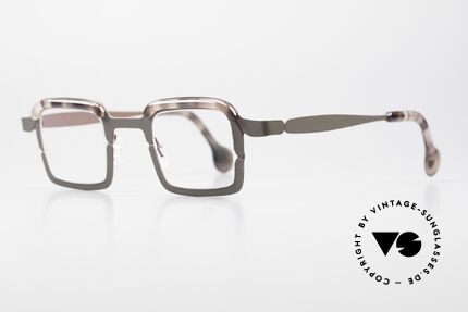 Theo Belgium Throwie Unisex Eyewear Square, striking designer frame for ladies and gentlemen, Made for Men and Women