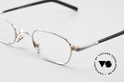 Lunor VA 106 Old Lunor Eyeglasses Vintage, model VA 106 = acetate-metal temples & titanium pads, Made for Men and Women