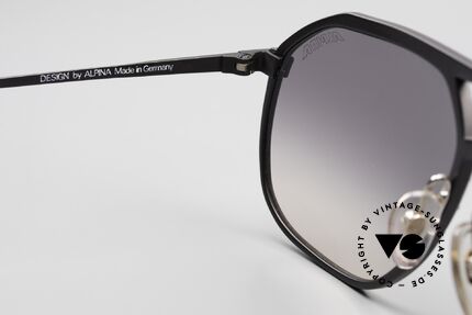 Alpina M1/7 True Vintage No Retro Shades, never worn, NOS (like all our rare Alpina sunglasses), Made for Men