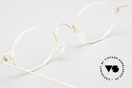 Lindberg Zeta Air Titan Rim Small Titanium Frame Unisex, simple & strong frame: free from screws, rivets & welds, Made for Men and Women