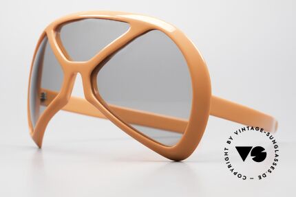 Silhouette Futura 570 3 Lenses Art Sunglasses 70's, a futuristic combination of fashion & art (museum piece), Made for Women