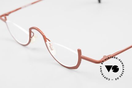 Theo Belgium Go Crazy Reading Glasses Titan, unworn (like all our vintage designer specs by THEO), Made for Women
