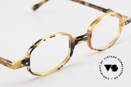 Lunor Mod 40 90's Specs Ladies And Gents, the LUNOR frame comes with an original LUNOR case, Made for Men and Women
