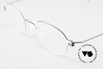 Lindberg Indus Air Titan Rim Classic Titanium Frame Unisex, extremely strong, resilient and flexible (and 3g only!), Made for Men and Women