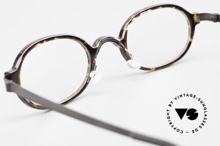 Lindberg 1012 Acetanium Oval Frame Ladies & Gents, unworn designer piece with an original Lindberg case, Made for Men and Women