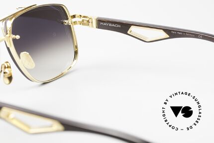 Maybach The King II Men's XL Luxury Shades 24kt, Size: large, Made for Men