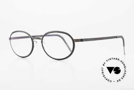 Lindberg 9720 Strip Titanium Glasses Ladies & Gents Oval, oval titanium frame with inner rims in classic black, Made for Men and Women