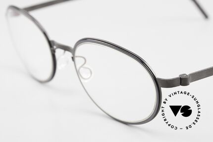 Lindberg 9720 Strip Titanium Glasses Oval Ladies & Gents, can already be described as VINTAGE LINDBERG today, Made for Men and Women