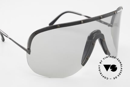 Porsche 5620 80's Yoko Ono Shades Black, meanwhile, worn by many celebs (Madonna, Will.i.am ...), Made for Men and Women