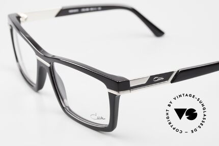 Cazal 6015 Ladies And Gents Eyewear, striking frame design; fit ladies and gents likewise, Made for Men and Women