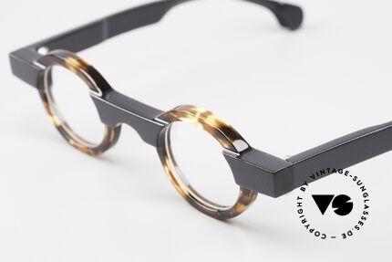 Theo Belgium Porthos Acetate Frame Ladies & Gents, unworn (like all our rare vintage eyewear by THEO), Made for Men and Women