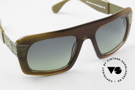 Theo Belgium Oak Tim Van Steenbergen Design, due to size and shape rather a unisex sunglasses, Made for Men and Women