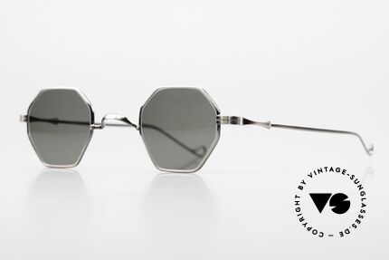 Lunor II 11 XS Panto Shades Square, well-known for the "W-bridge" & the plain frame designs, Made for Men and Women Lunor II 11 XS Panto Shades Square, well-known for the "W-bridge" & the plain frame designs, Made for Men and Women
