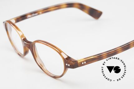 Lesca P42 Classic Eyewear Unisex, nicely made; thus we took it into our collection, Made for Men and Women