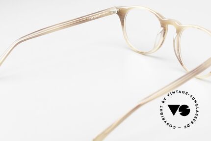 Lesca P18 Classic Unisex Eyewear, demo lenses could be replaced with prescriptions, Made for Men and Women