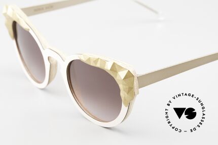 Nina Mur Liliana Wooden Shades From Madrid, therefore also in our exclusive vintage glasses range, Made for Women