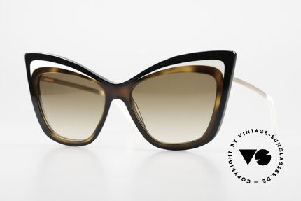 Christian Roth Rock'N Roth Very Feminine Frame Shape Details