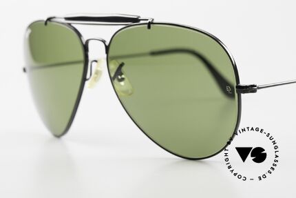 Ray Ban Outdoorsman II USA Shades 80's Aviator, black frame with B&L mineral lenses in RB-3 green, Made for Men
