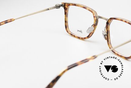 Brioni BR0010O True Luxury Men's Eyewear, the frame can be glazed as desired (varifocal), Made for Men