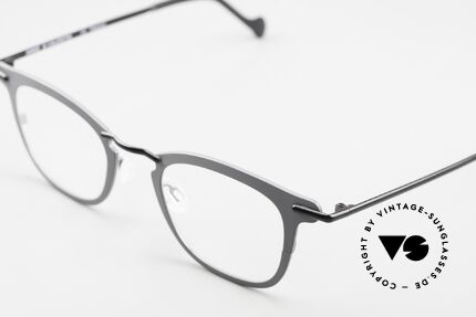 Anne Et Valentin Helium Titanium Glasses Unisex, spent their lives creating their own collection, Made for Men and Women