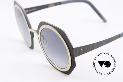 Blackfin Coral Cove Oversized Women's Shades, the lovely model name says it all: CORAL COVE, Made for Women