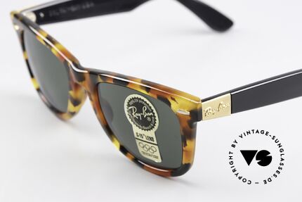 Ray Ban Wayfarer I Limited Deluxe Edition USA, never worn (like all our rare B&L vintage Wayfarers), Made for Men and Women