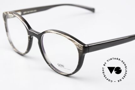 Götti Basti 1200€ Retail Price In 2016, every model (made of horn) looks individual / unique, Made for Women