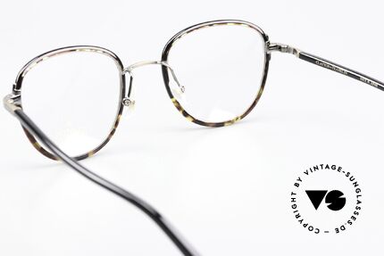 Clayton Franklin 620 Insider Specs Made In Japan, an unworn unisex model from the 2017 collection, Made for Men and Women