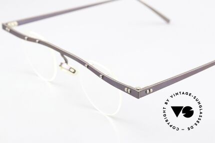 Theo Belgium Tita V 4 Titanium Frame From 1992, the clear DEMO lenses are fixed with screws at the frame, Made for Men and Women