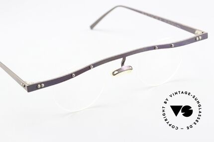 Theo Belgium Tita V 4 Titanium Frame From 1992, an old, unworn THEO original and NO RETRO EYEWEAR, Made for Men and Women