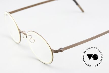 Lindberg 9707 Strip Titanium Round Titanium Frame Unisex, simply timeless, stylish & innovative: grade 'vintage', Made for Men and Women