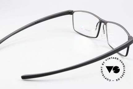 Tag Heuer 3901 Reflex Full Rimmed Titanium Frame, NOT retro eyeglasses, but an original from 2006, Made for Men