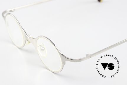 L.A. Eyeworks Steincrump Small Round Frame 1998, unworn (like all our VINTAGE L.A.E. designer-eyeglasses), Made for Men and Women