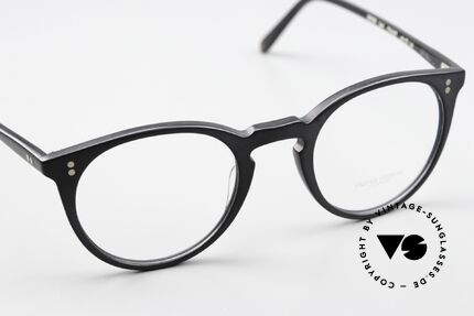 Oliver Peoples O'Malley Matt Black Frame From 2017, this is model OV5183 1465 O'Malley, made in ITALY, Made for Men and Women