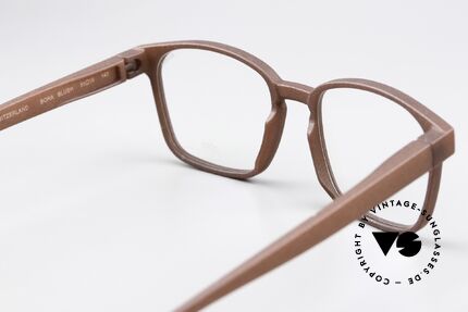 Götti Bionic Bora Less Is More Frame Design, yet functional; because it is light, stable and adaptable, Made for Women