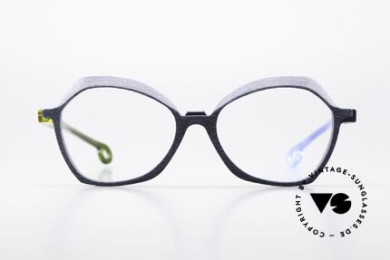 Piero Massaro 912 Ladies Designer Glasses, a truly exceptionally interesting pair of eyeglasses, Made for Women