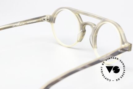 Pierre Eyewear Omer Interesting Frame Pattern, the frame can of course be glazed as desired, Made for Men and Women