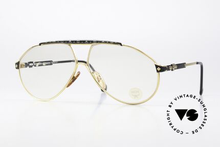 MCM München S2 Lenses Darken Automatically Details