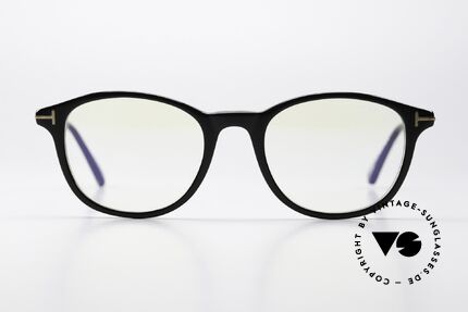 Tom Ford TF5553 Ladies Frame Spring Hinges, very elegant and high-quality frame, made in Italy, Made for Women