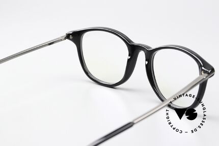 Tom Ford TF5553 Ladies Frame Spring Hinges, the designer frame can of course be glazed as desired, Made for Women