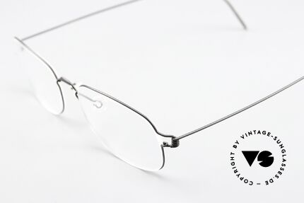 Lindberg Jupiter Air Titan Rim Classic Titan Frame Unisex, extremely strong, resilient and flexible (and 3g only!), Made for Men and Women